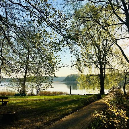 Waldschenke Stendenitz Uebernachten Im Wald Am See Neuruppin Exterior foto
